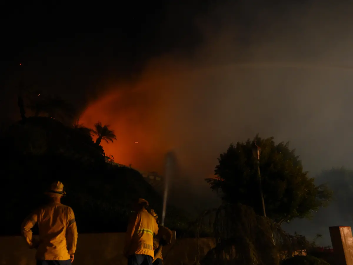 Waldbrände in Kalifornien: Tausende fliehen vor den Flammen