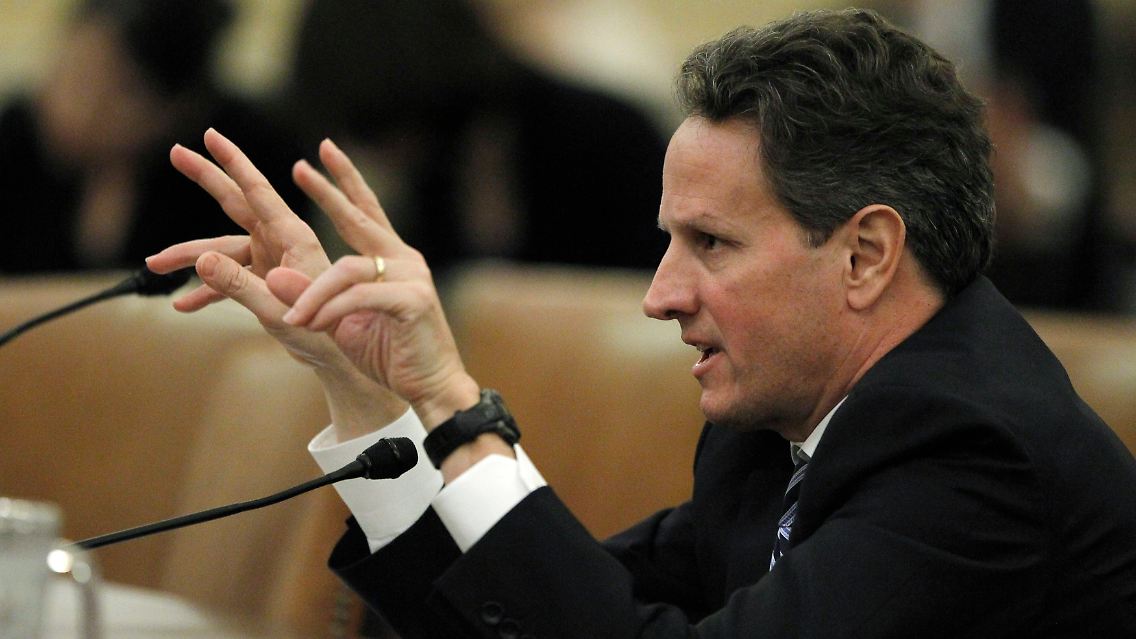 "Weil er muss. Sie werden damit kein Spiel treiben, denn die grundlegende Kreditwürdigkeit der USA darf nicht in Frage gestellt werden", sagte Geithner.