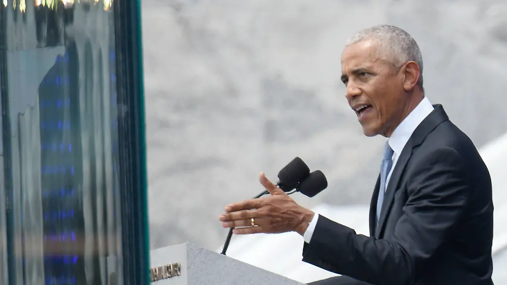 2026-06-18T200920Z_228045044_RC2JWLAYLDNA_RTRMADP_3_USA-OBAMA