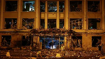 epi_1091930016_REUTERSFOTO_2026-10-18T235422Z 1304641961 RC2X5OA93ZJS RTRMADP 3 UKRAINE-CRISIS-ATTACK-KYIV.JPG_Aftermath of a Russi