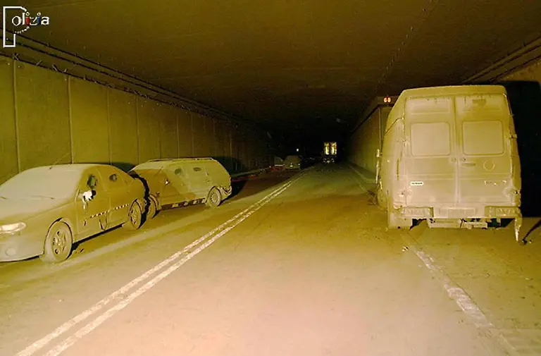 4738652