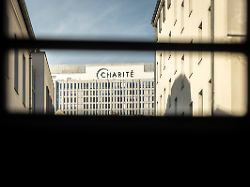 Reform "ändert die Regeln": Charité-Chef: Sparpaket sorgt für "massiv mehr Bürokratie"