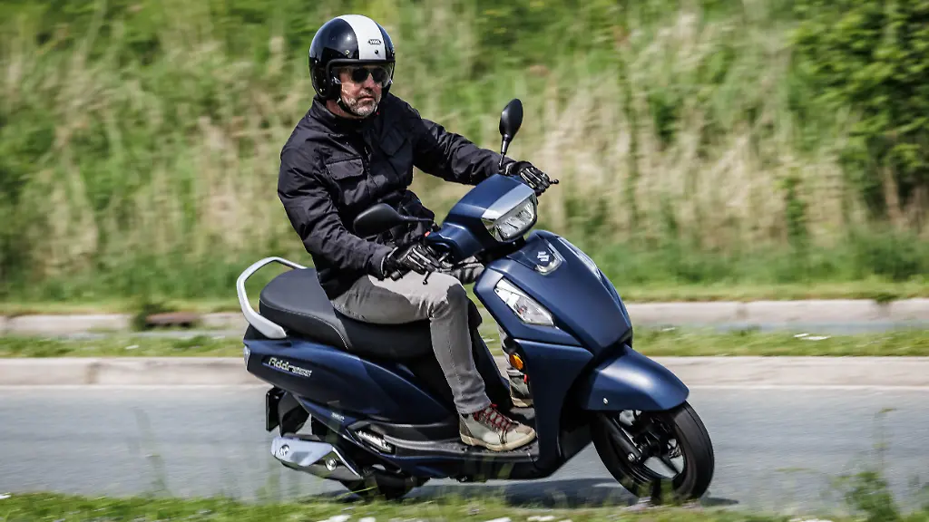 Suzuki_Address_125_FotoRdK_02