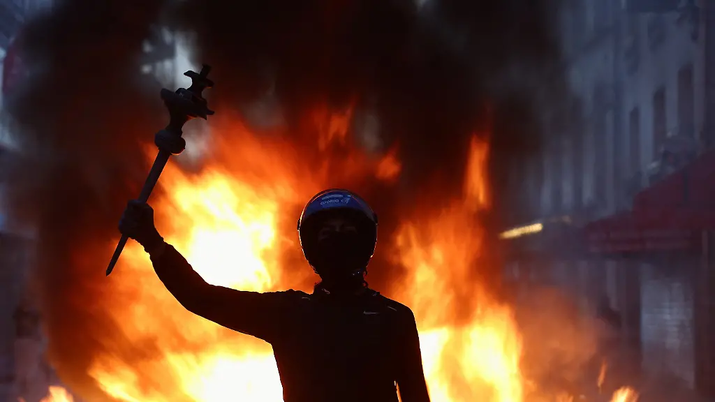 2026-10-18T175948Z_1726197260_RC2S5OAOQQUT_RTRMADP_3_FRANCE-PROTEST