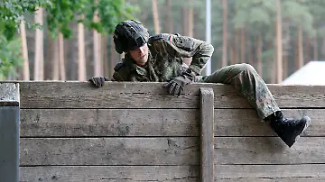 2026-07-08T220202Z_653377620_RC2M9MAPBR61_RTRMADP_3_GERMANY-DEFENCE-RECRUITING