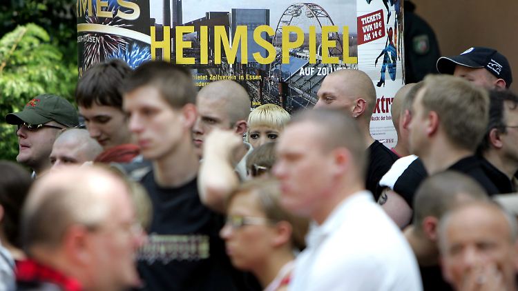 Aufmarsch von Neonazis in Gelsenkirchen (Archivbild)
