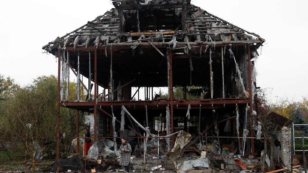 2026-10-22T072939Z_1018956250_RC268OAWEU4T_RTRMADP_3_UKRAINE-CRISIS-ATTACK-KYIV (1)