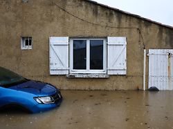 Fluten verwüsten viele Orte: Mehrere Menschen sterben bei Unwettern in Frankreich
