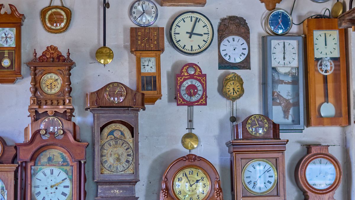 Sommerzeit endet: Es wird wieder an der Uhr gedreht 