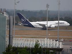 Beinahe-Unfall in München : Behörde stuft missglückte Airbus-Landung als "schwere Störung" ein