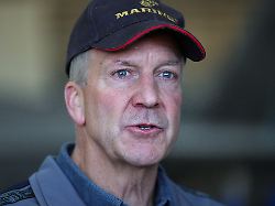 Dan Sullivan gegen Dan Sullivan: Ministerium klagt, um Wahlergebnisse in Alaska zu blockieren