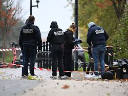 Rassistischer Terroranschlag?: Nach Schüssen bei Paris - Ermittler finden Sprengfalle
