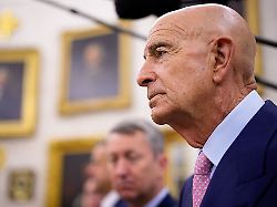 "Noch an diesem Wochenende" : US-Botschafter hält Angriff auf Iran für möglich