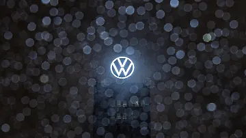 627408187