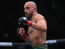Titel bei UFC 333 verteidigt: Käfig-Champion Alexander Volkanovski bezwingt den Unbesiegbaren