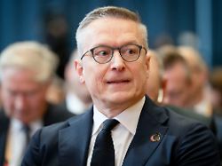 "Geht um Geschwindigkeit": Digitalminister Wildberger will KI für Cybersicherheit einsetzen