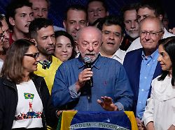 Kopf-an-Kopf-Rennen in Brasilien: Lula gewinnt Stichwahl - Bolsonaro erkennt Niederlage nicht an