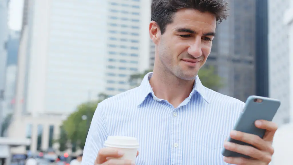 mann_mit_smartphone
