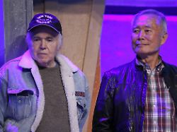 "Mein Herz ist schwer" : "Star Trek"-Star George Takei nimmt Abschied von Walter Koenig