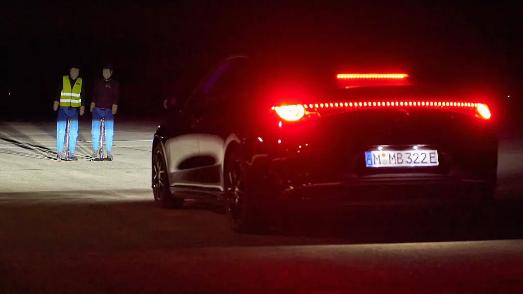 adac-ev_technik_reflektion-warnweste-download-03