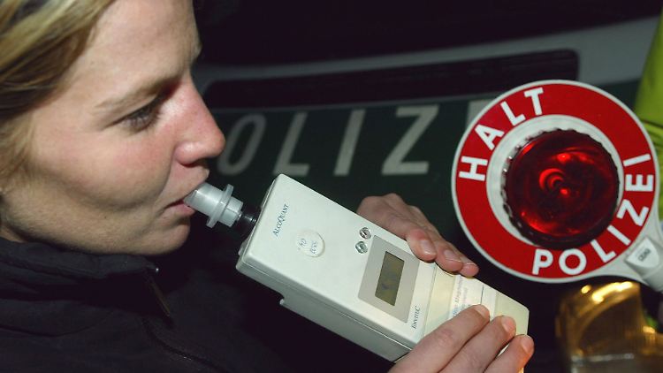 Bei niedrigeren Promillewerten kann die Versicherung ihre Leistung allenfalls teilweise kürzen.