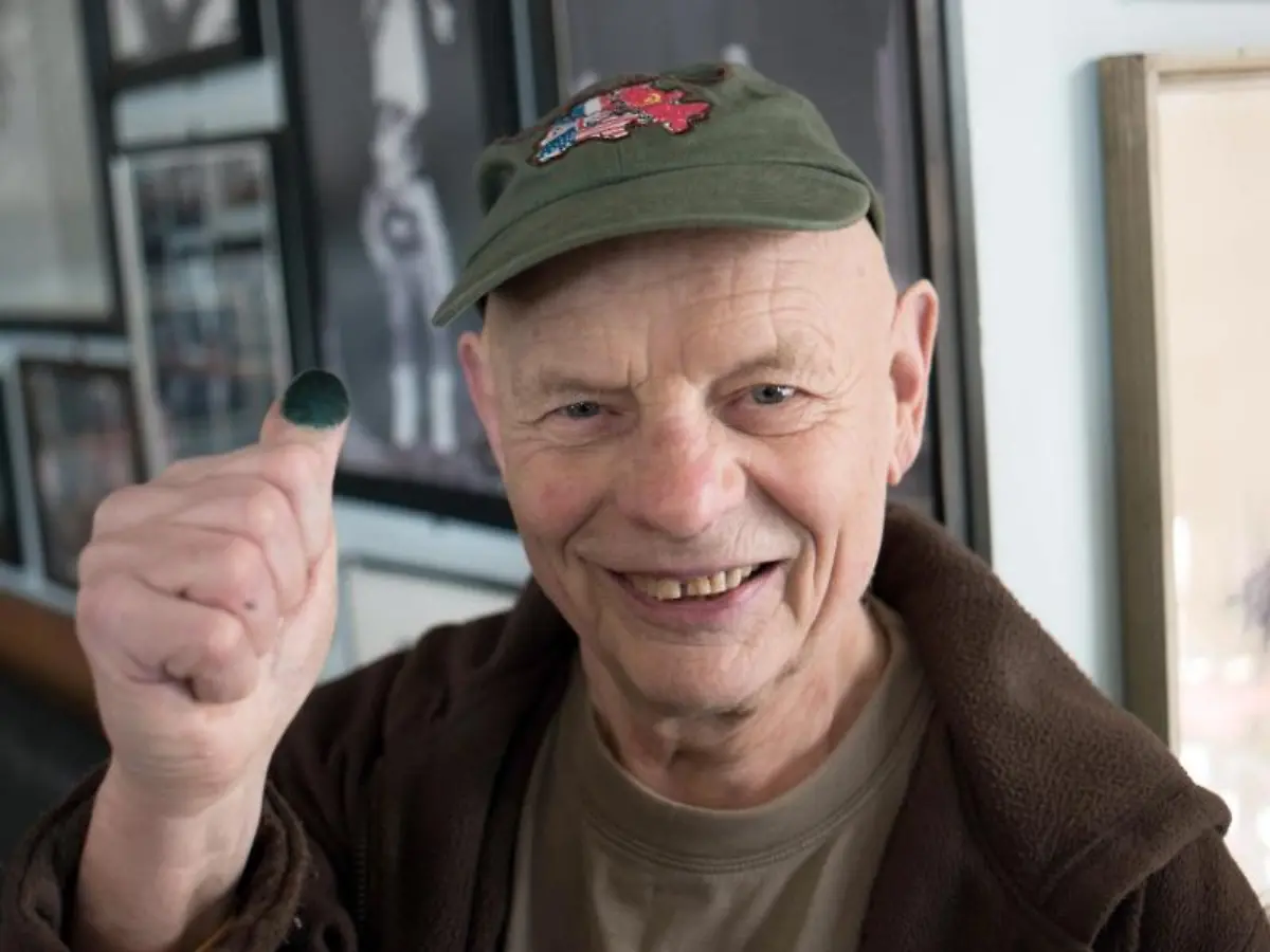 Der-Aktionskuenstler-Ben-Wagin