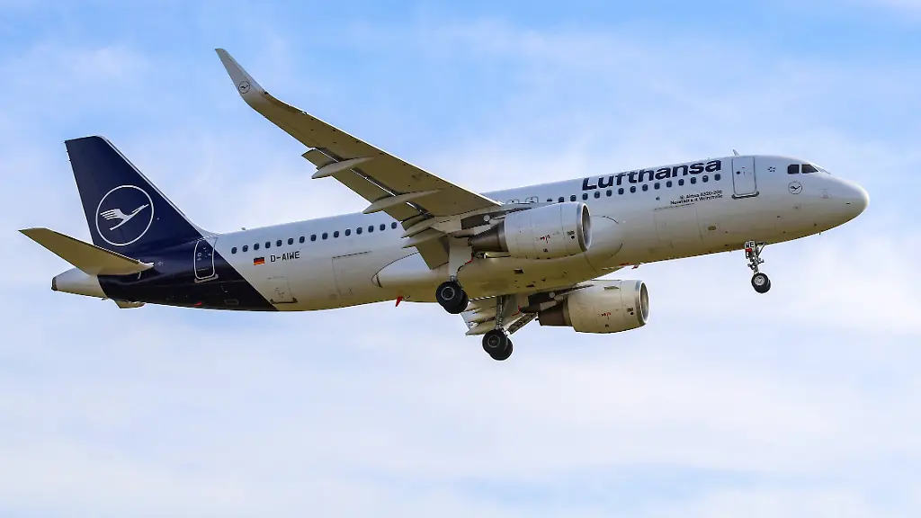 Aufgrund-der-Corona-Krise-und-Reisebeschraenkungen-muessen-viele-Menschen-schnellstens-nach-Deutschland-zurueckreisen