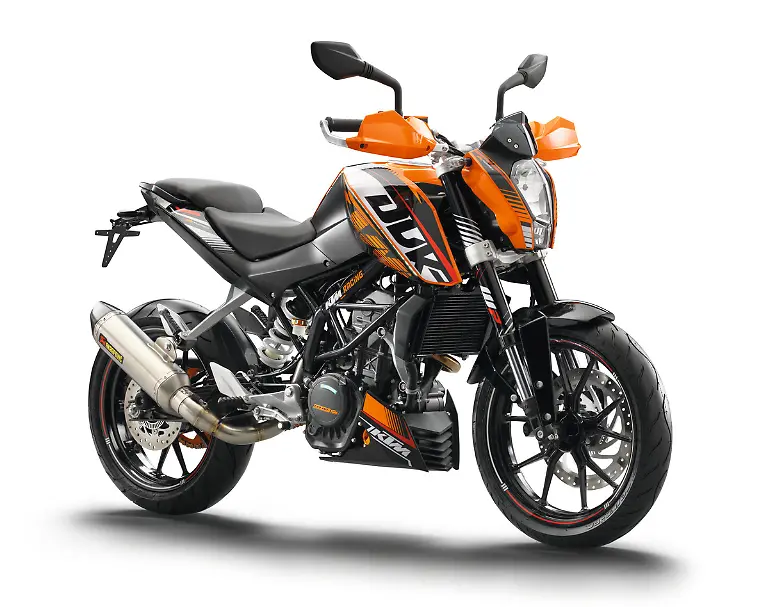 20390-125-Duke-vorne-re-weiss