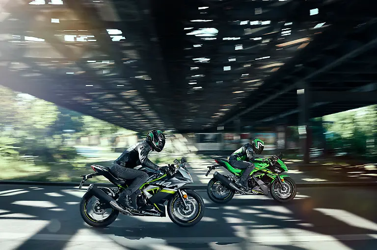 19-Ninja-125-Action-1