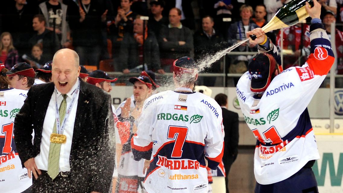 Erfolgstrainer Don Jackson: Drei Meistertitel in vier Jahren hat noch kein Eisbären-Coach geschafft.
