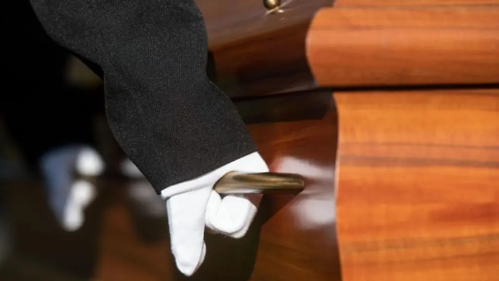 Auch-Trauerfeiern-laufen-nun-anders-ab