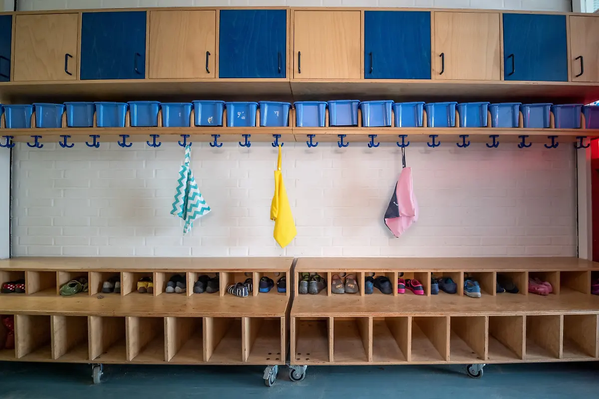 f17f96e3ebfeda15cee7d36d325f22b2