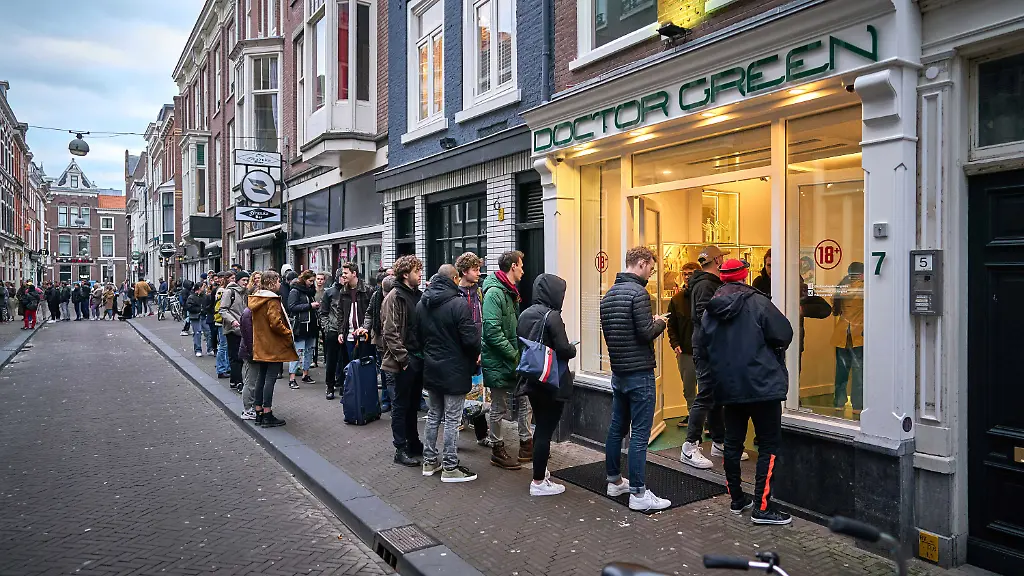 8c9f06142e2d2929b8f370290170f163