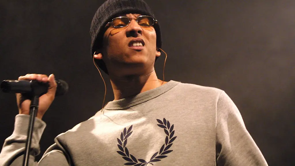 93242a342274996c64618aac0bbff9a8