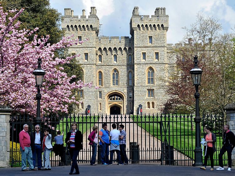 Eine Einladung nach Schloss Windsor - jetzt kennen die Middletons wieder ein paar mehr von der neuen Verwandtschaft.