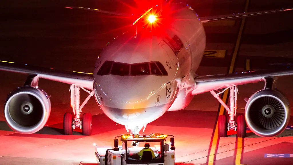 1661558432d4a35ea1e33d76614041b8