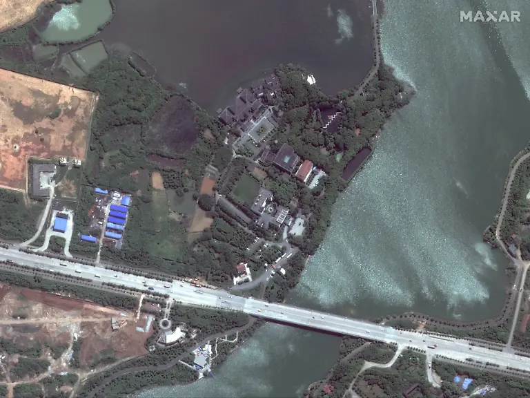 87520f8b27d867a03a7cd84804892369