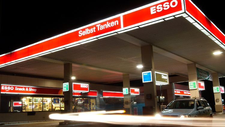 An einigen Esso-Tankstellen sind die Zapfsäulen offenbar falsch beschriftet.