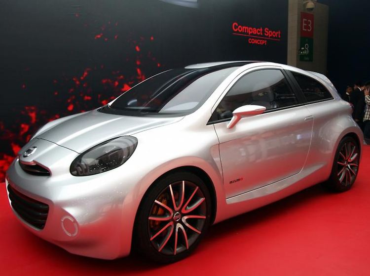 Unter der Haube der Studie Compact Sport Concept von Nissan steckt ein Turbo-Direkteinspritzer mit 140 kW/190 PS.