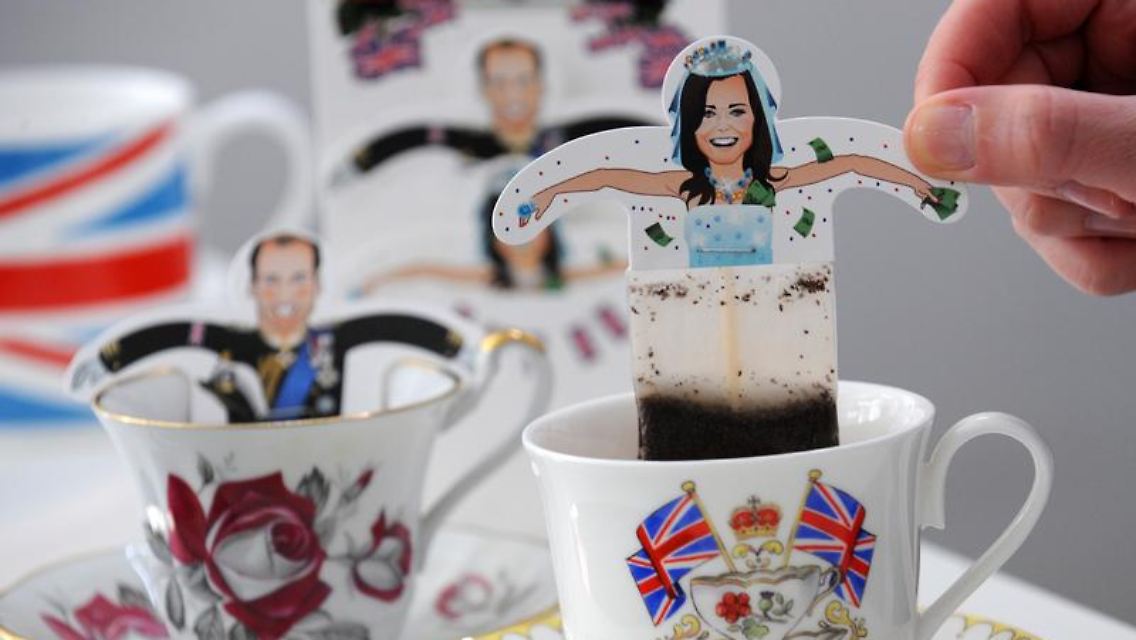 Auf eine Tasse Tee oder zur königlichen Hochzeit nach London: es gibt noch ein paar Plätze.