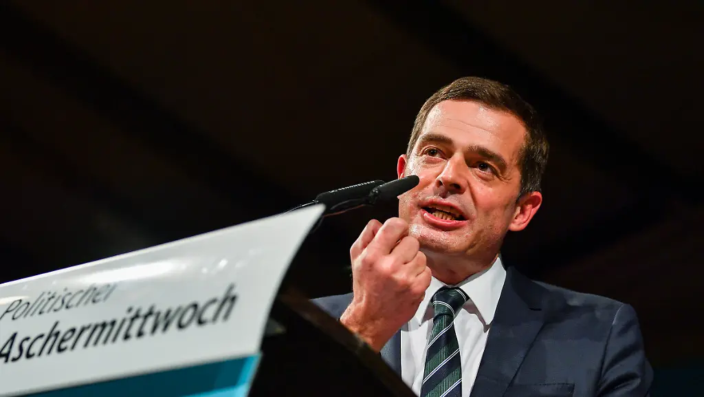 9326b2980e18f42d0b44be8801d7ce61