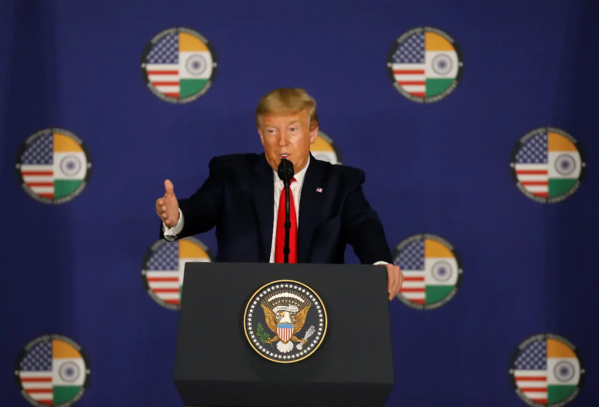 2020-02-25T131937Z-2088896336-RC2P7F9E2QU9-RTRMADP-3-INDIA-USA-TRUMP