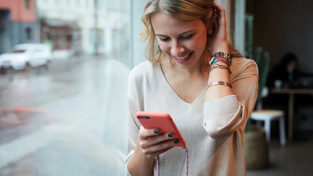 Nena-Schink-hat-waehrend-ihrer-Sucht-fast-zwei-Stunden-auf-Instagram-verbracht