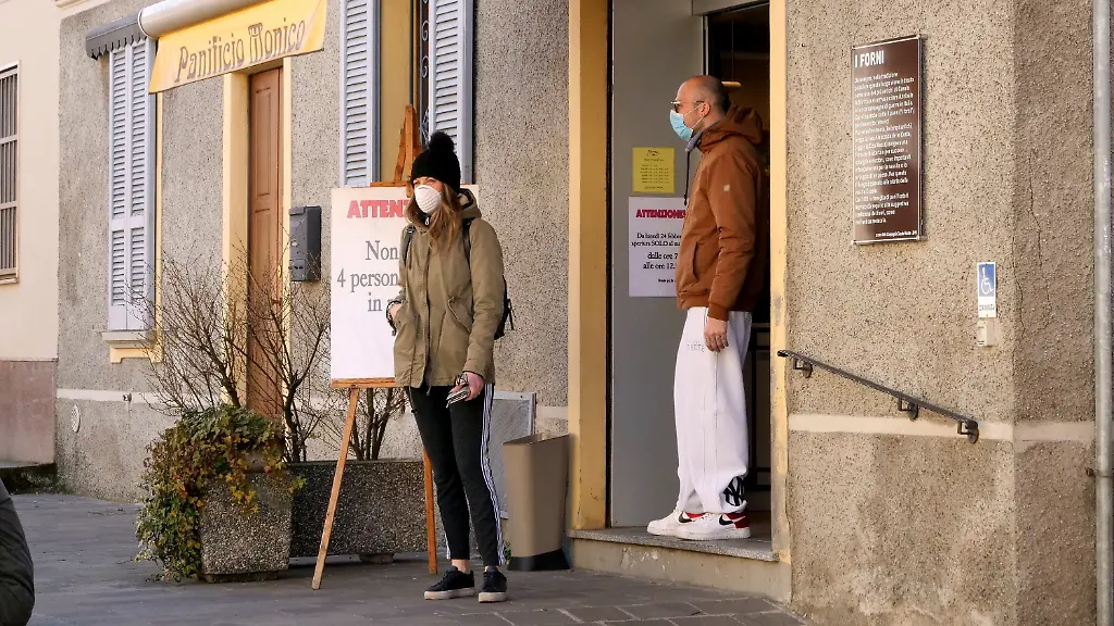 9269a274709485c6bf8472514165ede7