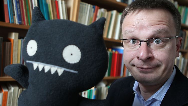 Ein Monster könne alles Mögliche sein, nur nicht normal, sagt der Experte Matthias Burchardt.