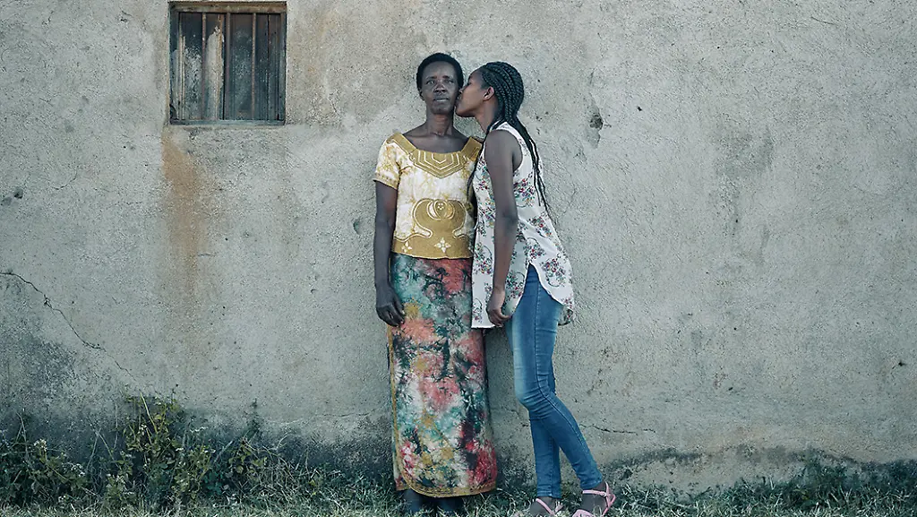 Olaf-Heine-Eugenie-M-mit-ihrer-Tochter-Denise-Mugina-2018