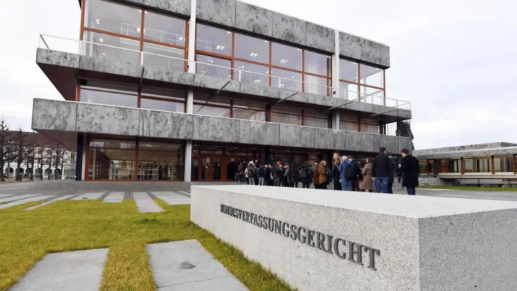 Aussenaufnahme-des-Bundesverfassungsgerichts