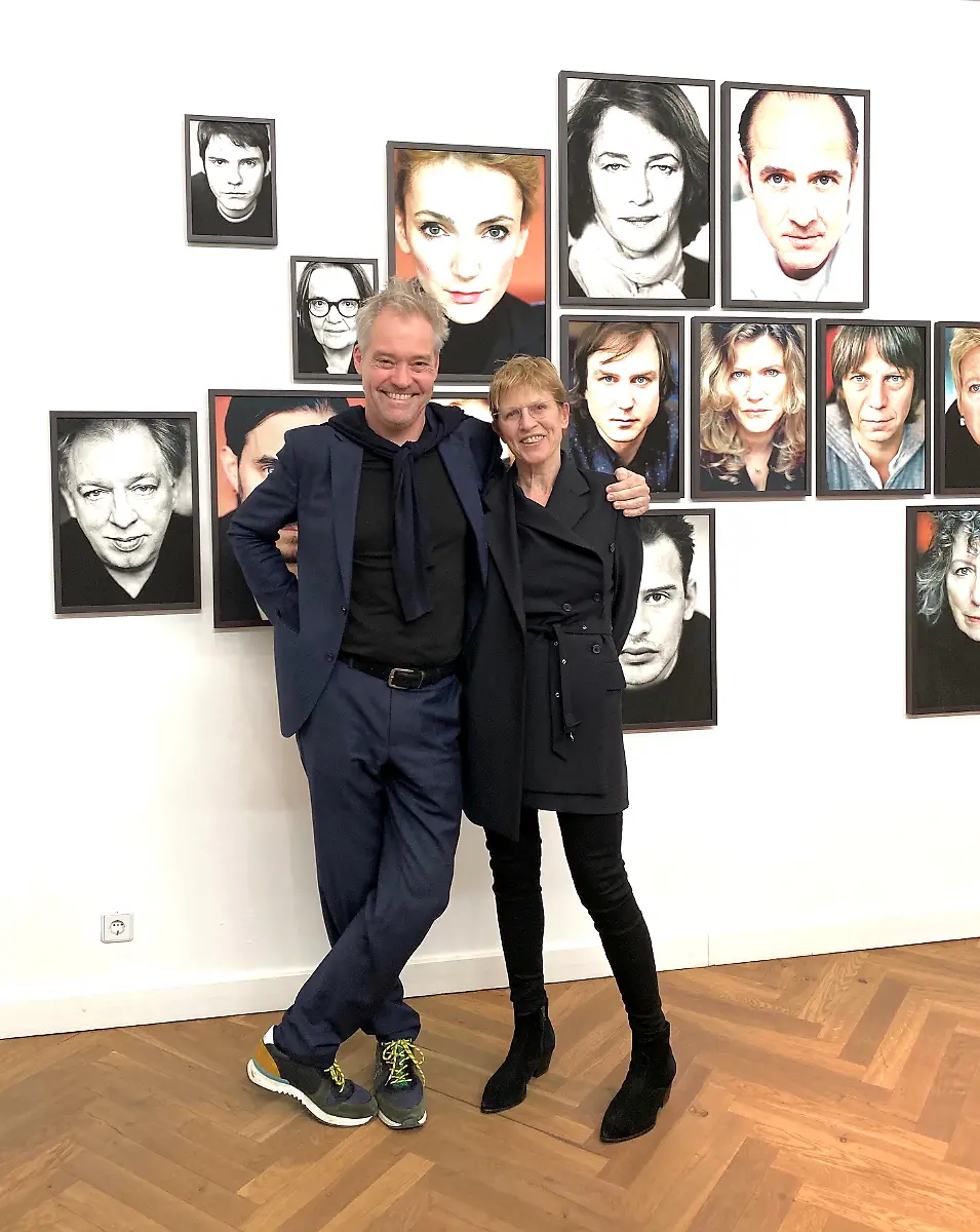 Fotografin-Birgit-Kleber-und-Kurator-Matthias-Harder