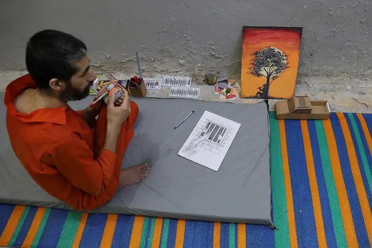 cd9c0790dfe4bda8ea0aea0451dedff5