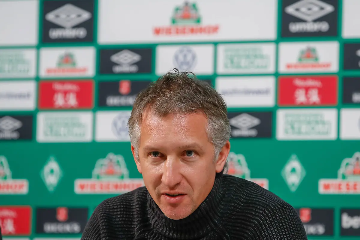 2a6b0cc3555de68d2d37032578634867